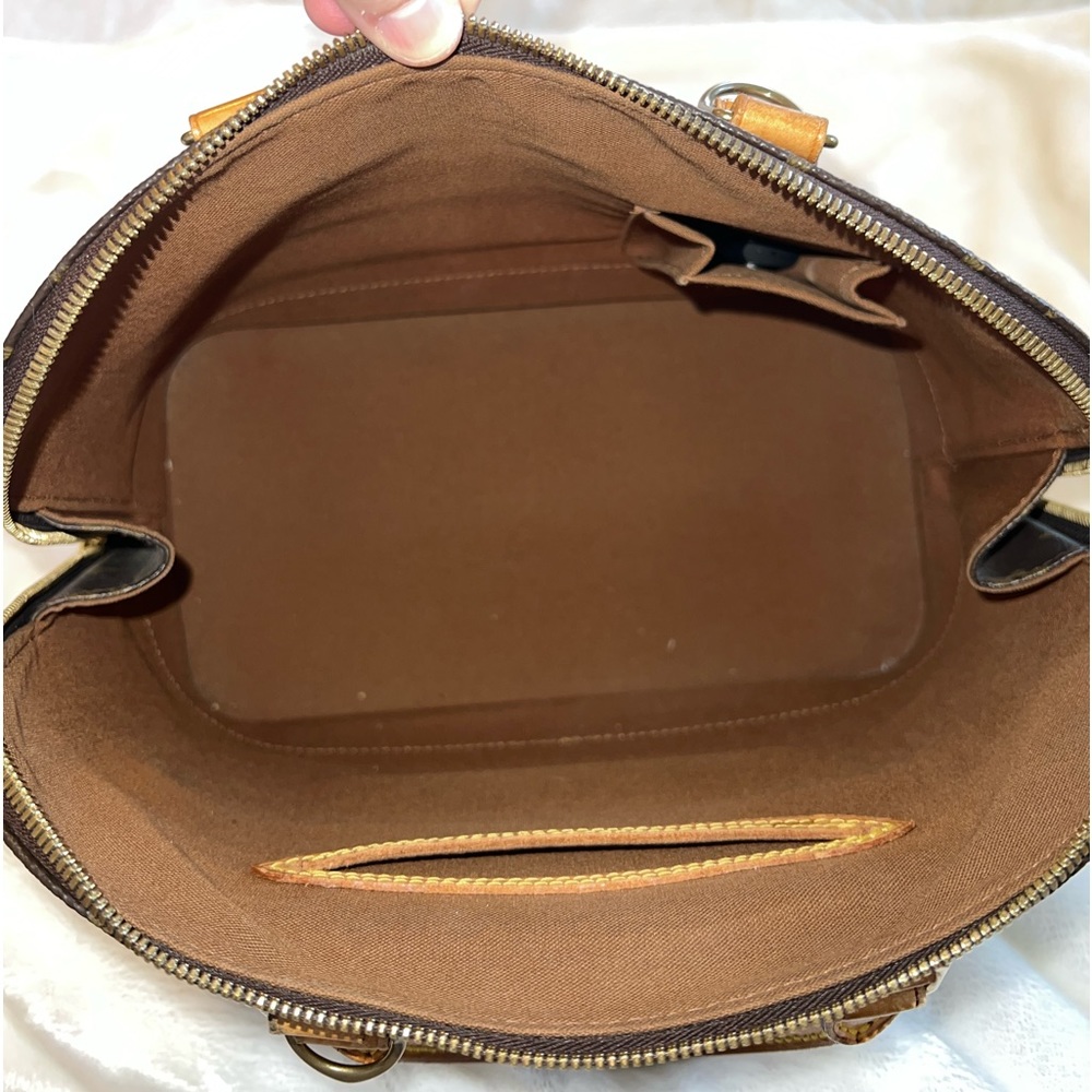 Louis Vuitton Monogram Canvas Alma PM - Picture 14 of 17